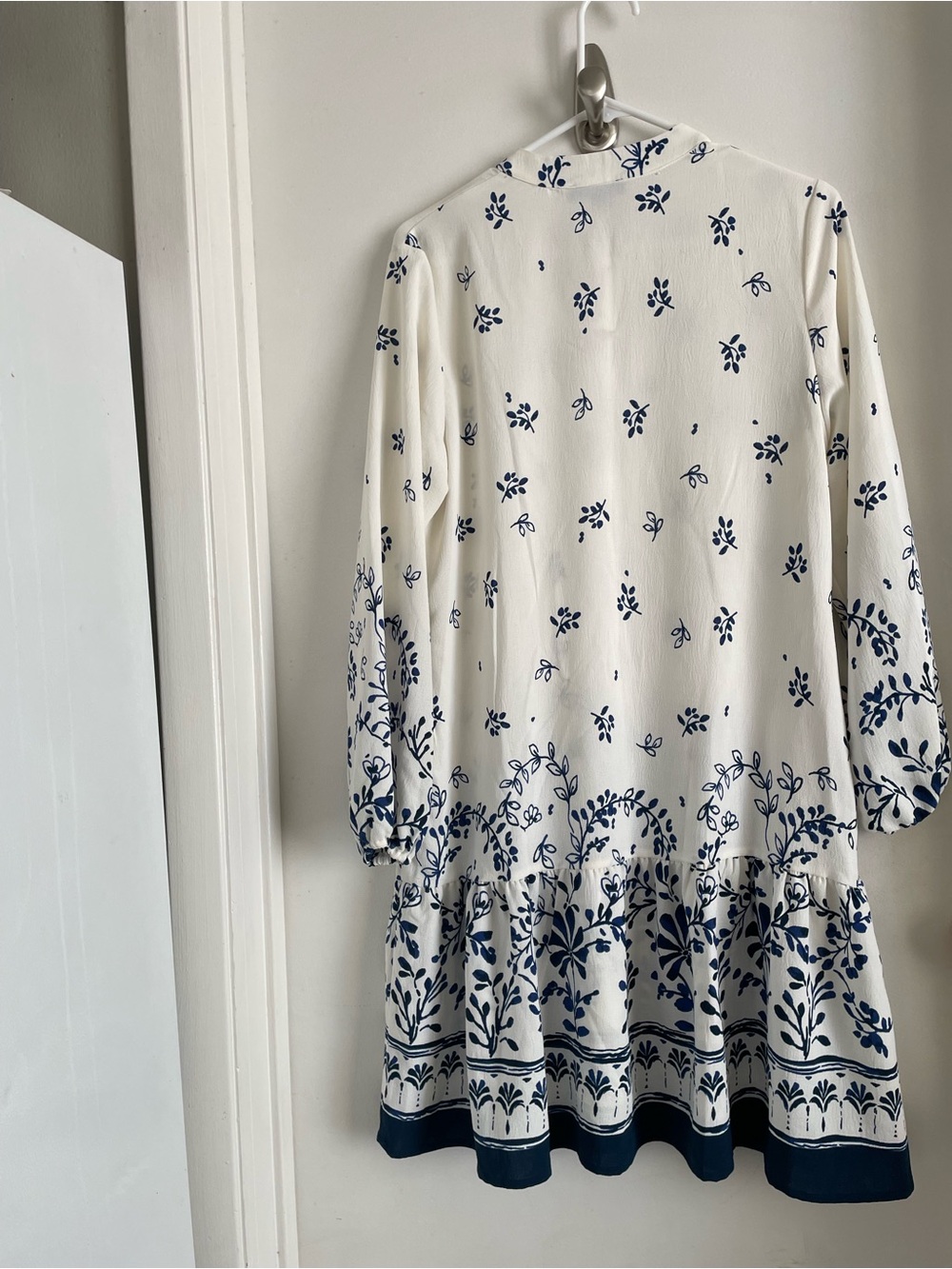 Rachel Zoe White Midi Dress with Navy Floral Border - Picture 2 of 6